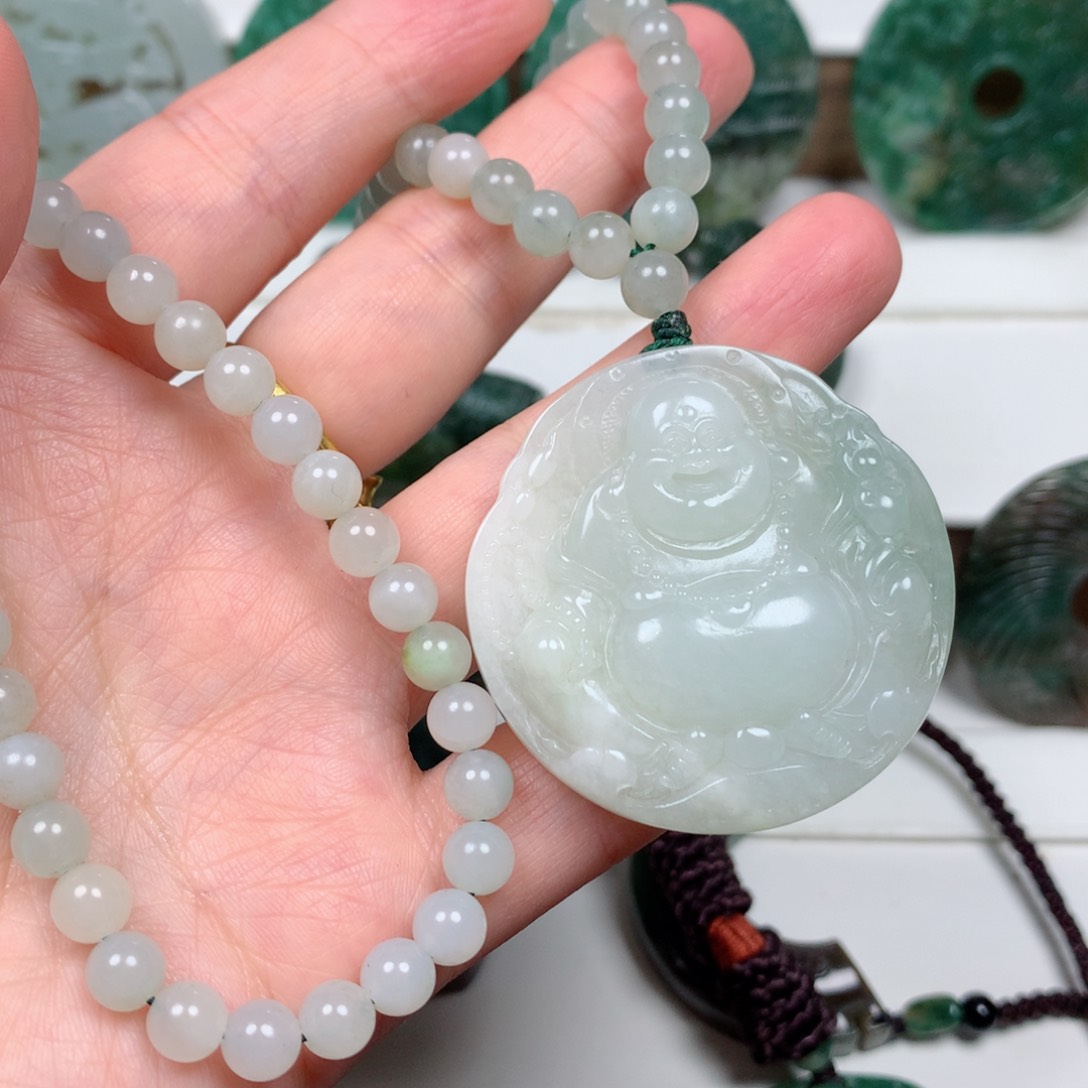 独山玉颈饰未镶嵌