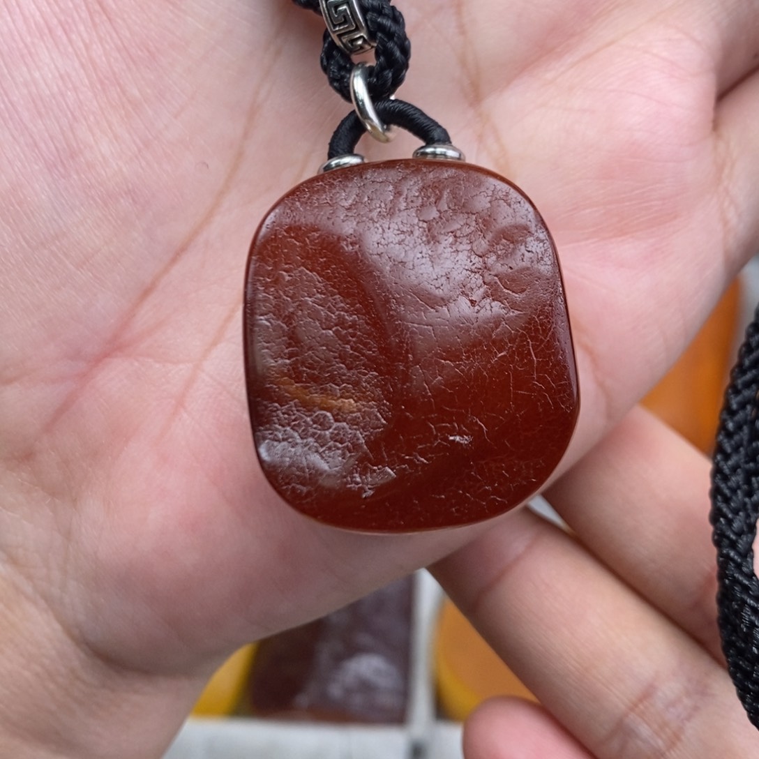 琥珀吊坠(赠链)未镶嵌