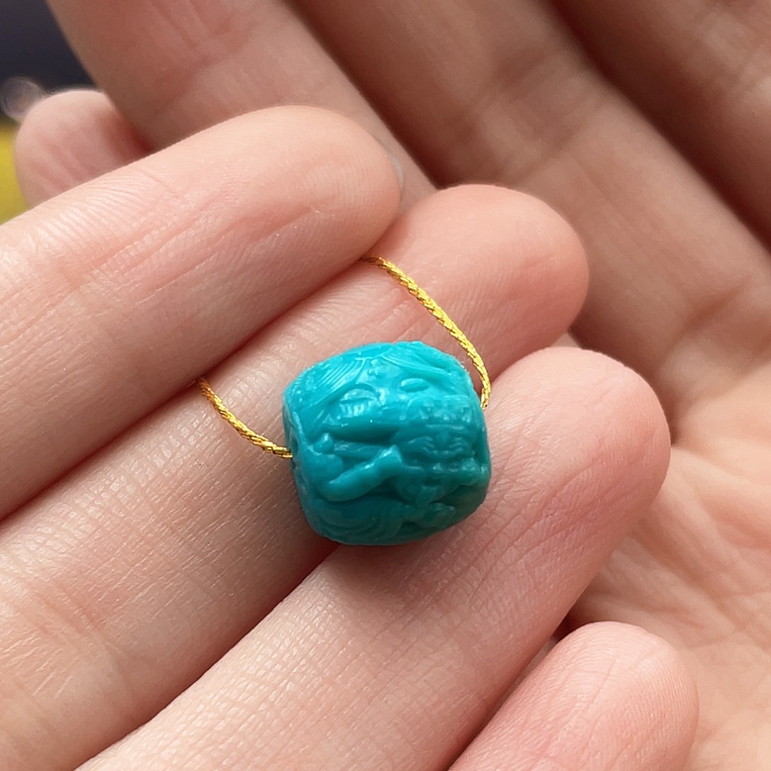 绿松石未镶嵌颈饰