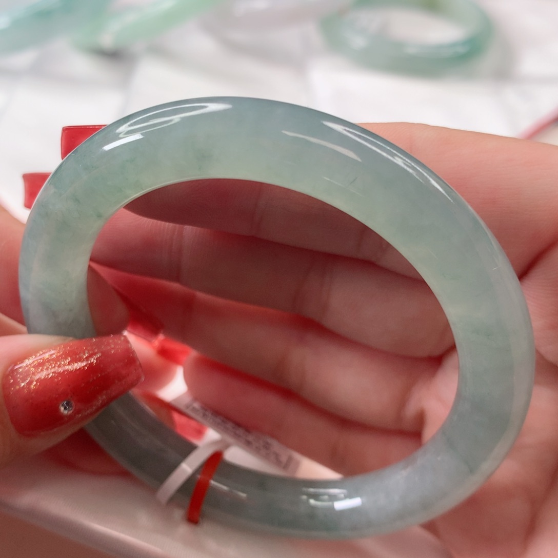 翡翠手镯未镶嵌54圈口 冰透满绿