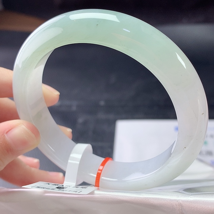 翡翠未镶嵌手镯59圈