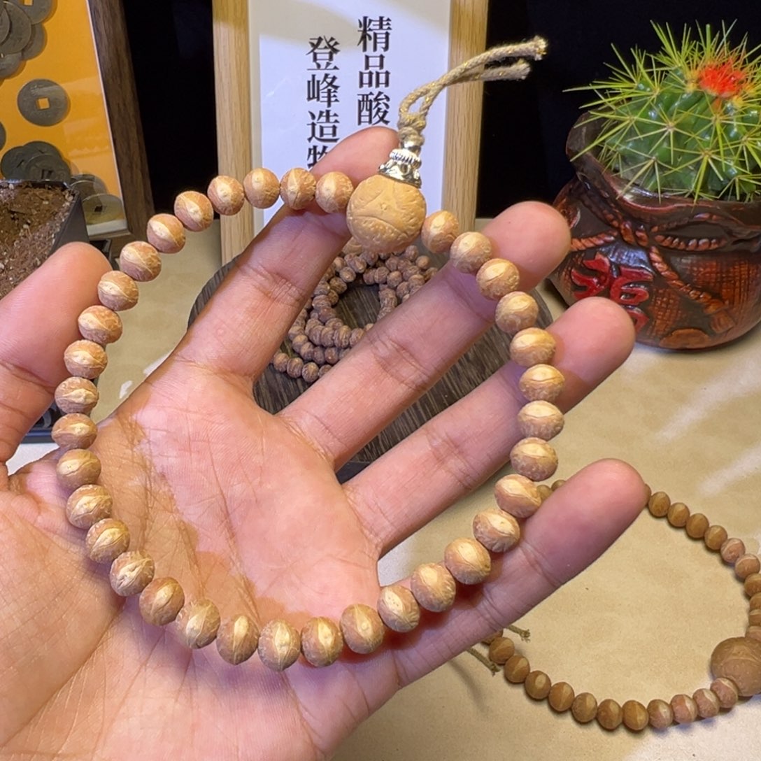 伦***.吊坠龙脊菩提酸枣核凤眼菩提精修