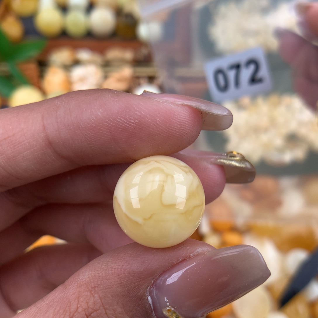 琥珀珠宝奇石未镶嵌15.7