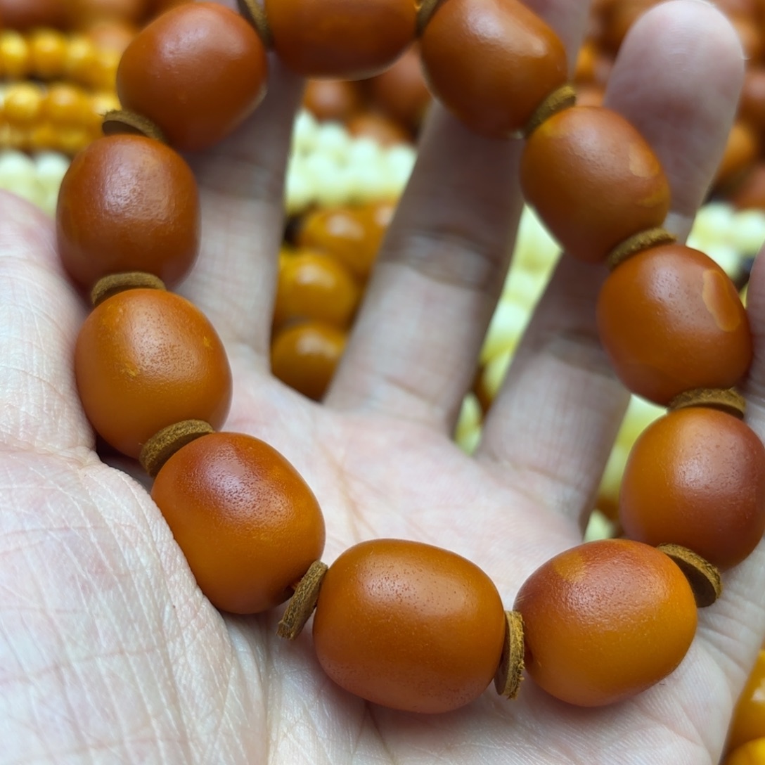 琥珀手链未镶嵌四*天蜜蜡