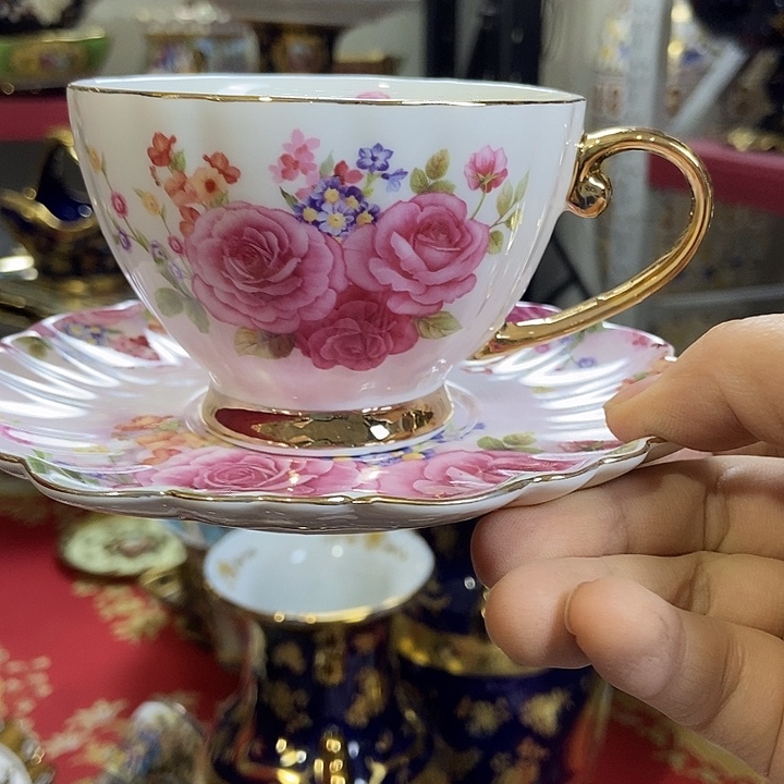 瓷片…………………………………………