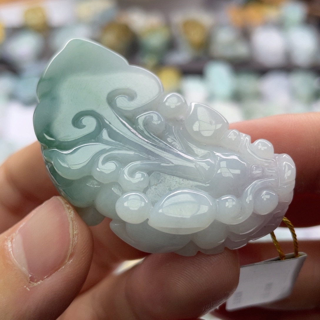 翡翠颈饰未镶嵌貔貅