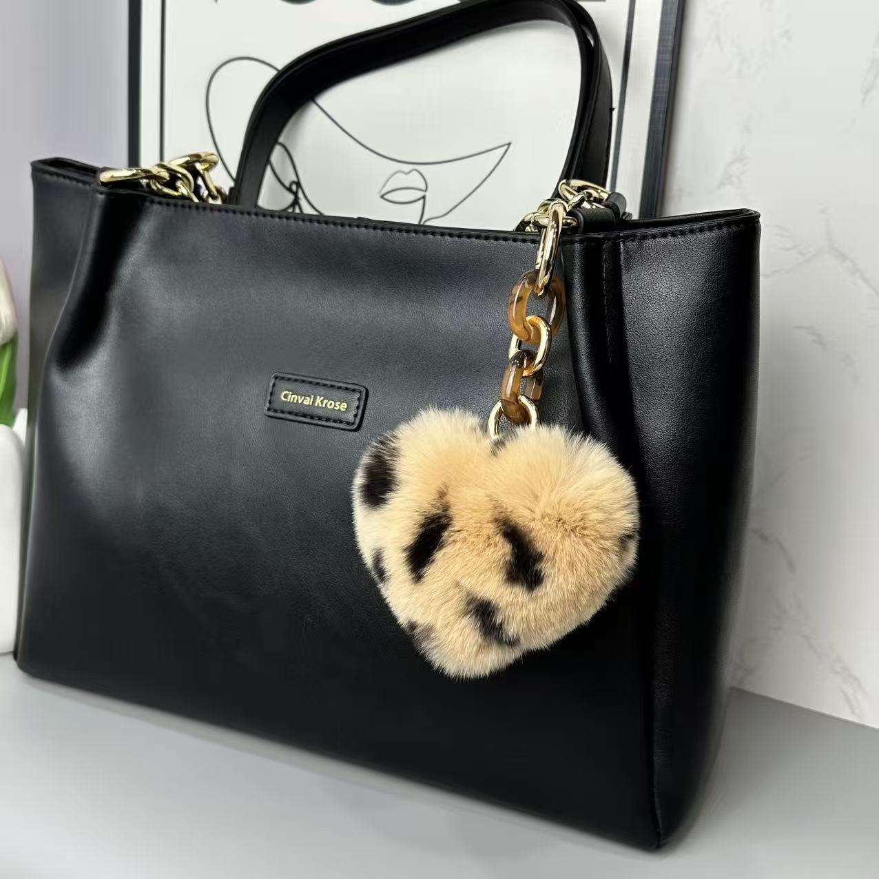 真獭兔毛豹纹爱心毛球钥匙扣挂件心型毛绒包挂饰