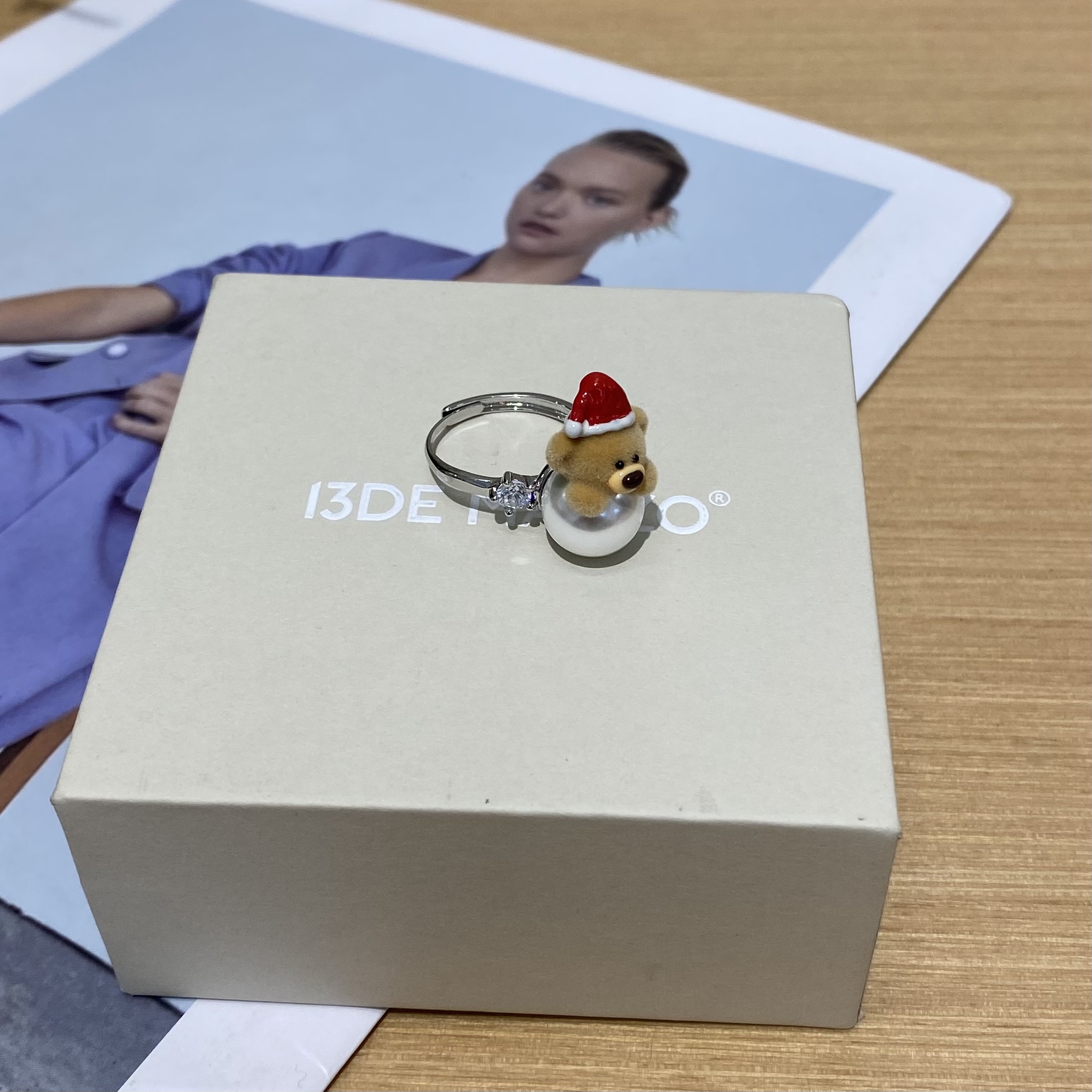 铜合金戒指 13DE 暖绒圣诞小熊戒指26年春夏FR26S2555——699