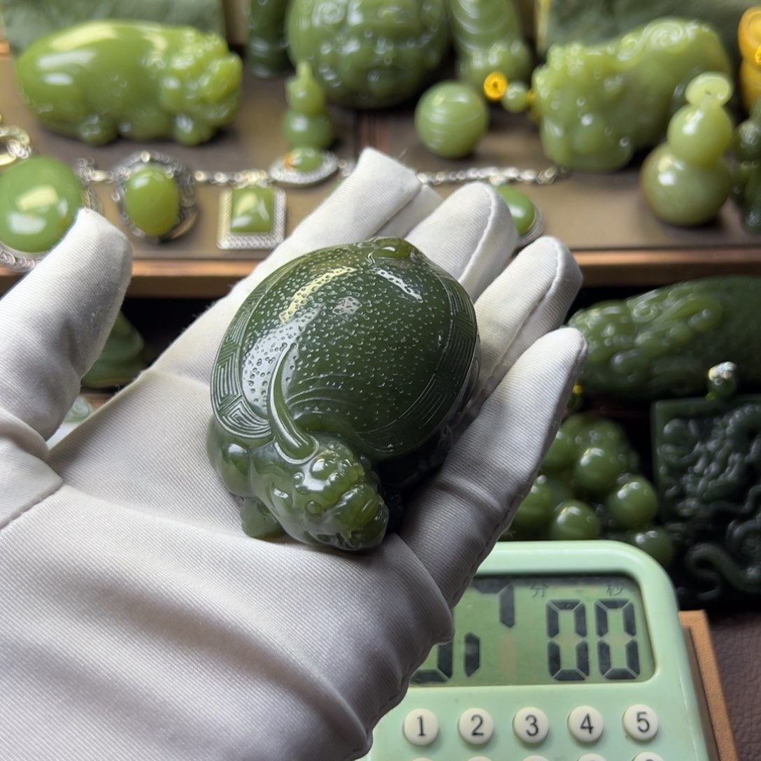 岫岩老玉（透闪石质玉）把件未镶嵌用****0