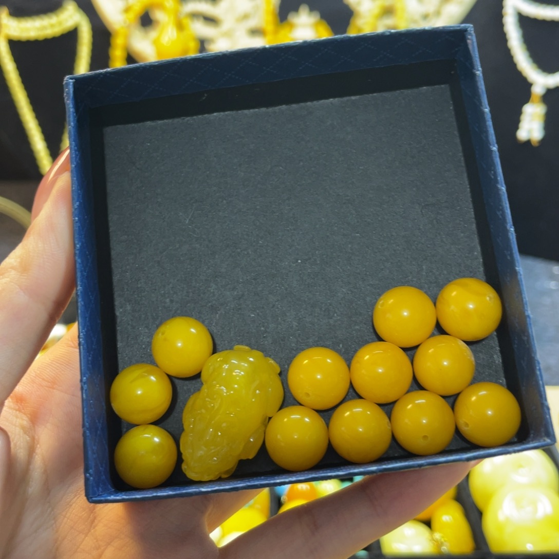 风***曳鸡油黄老蜜款卡14单珠十二颗➕鸡油黄款貔貅一个