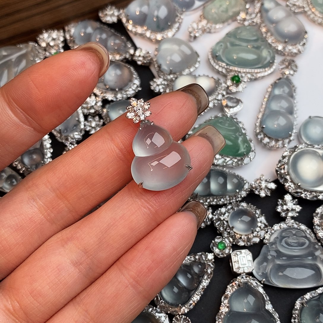 翡翠18K金镶嵌吊坠(赠链)天然缅甸翡翠