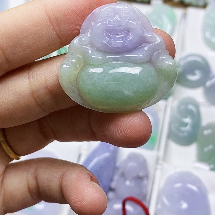 来***旺翡翠未镶嵌颈饰翡翠