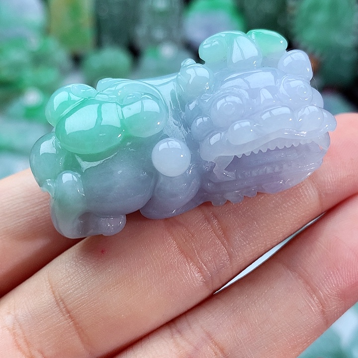 翡翠颈饰未镶嵌微*翡翠