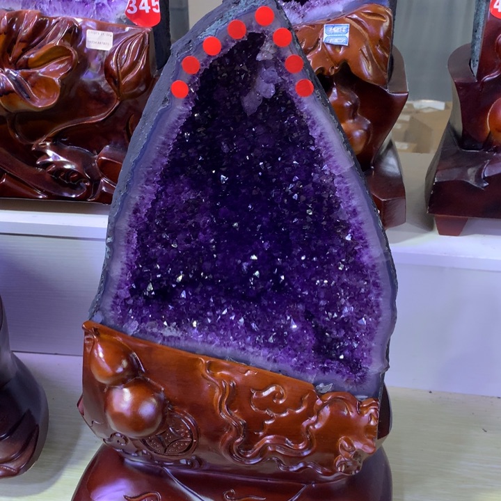 织绣巴西紫水晶摆件