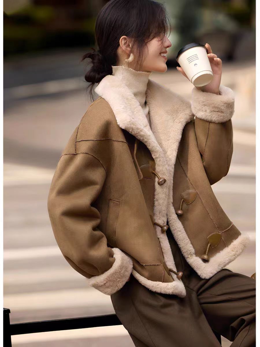 1361-1370 懂懂家的新款保暖女厚款冬季宽松型加厚短外套女士上衣