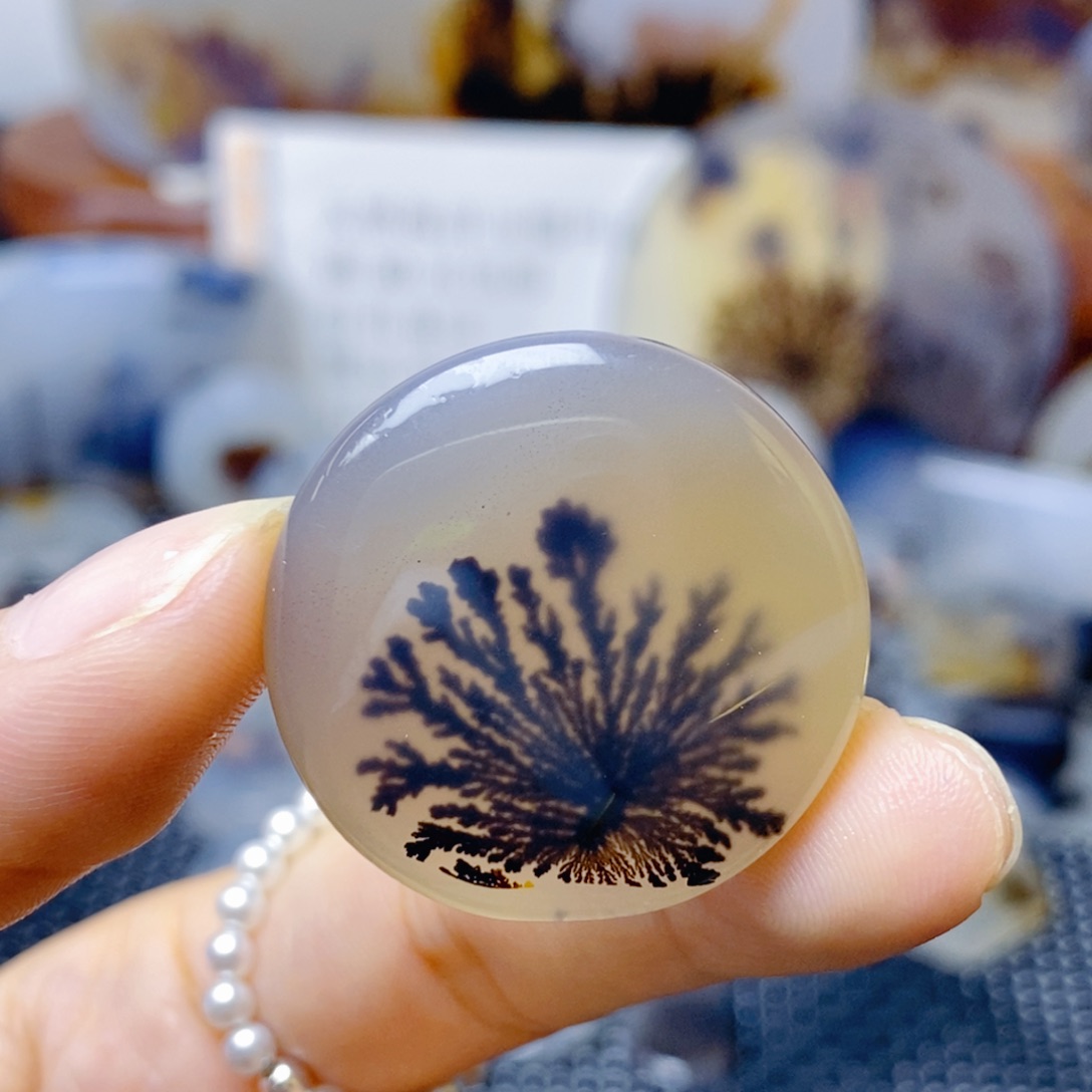 玛瑙/玉髓未镶嵌珠宝奇石