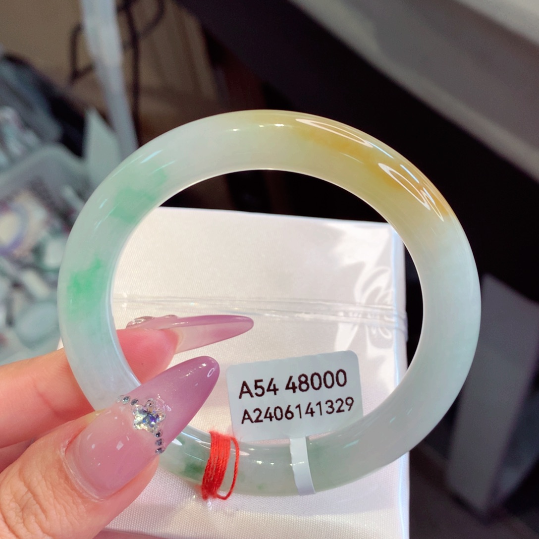 翡翠手镯未镶嵌圆条10号66