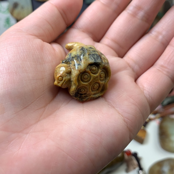 岫岩河磨玉（透闪石质玉）挂件未镶嵌