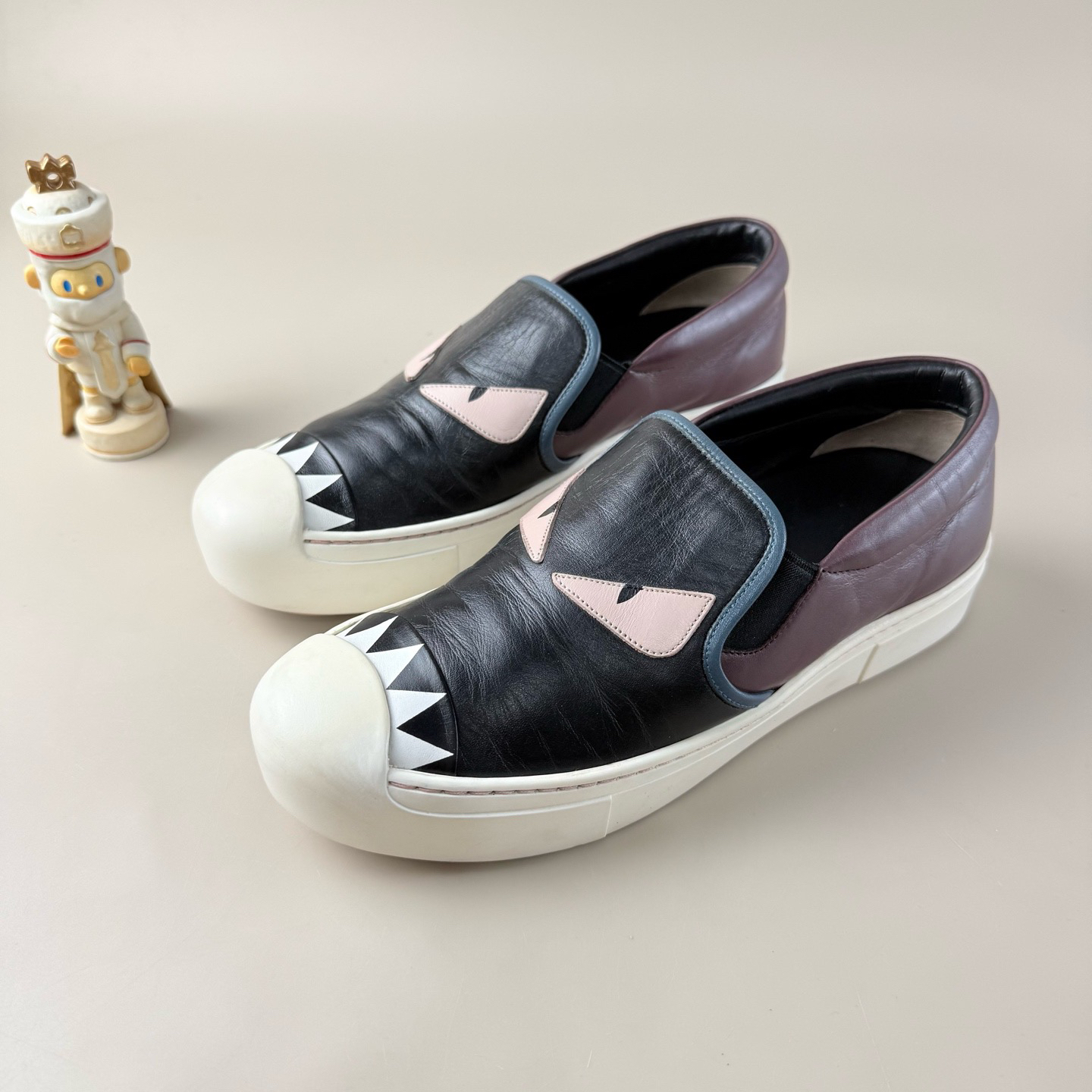 95新 FENDI/芬迪 （福利）小怪兽酒红一脚蹬 37码 YLP4225