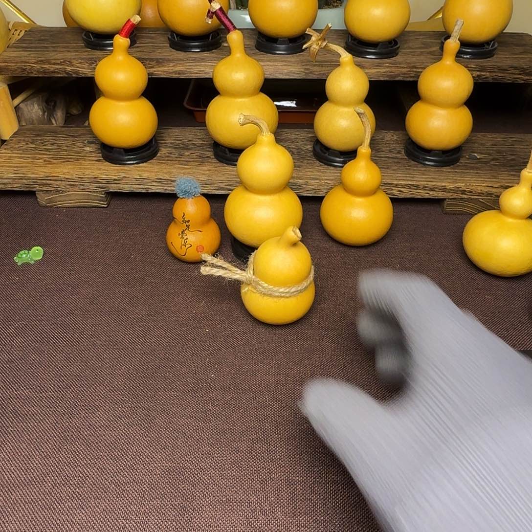 丶***涩恭喜发财纯天然葫芦