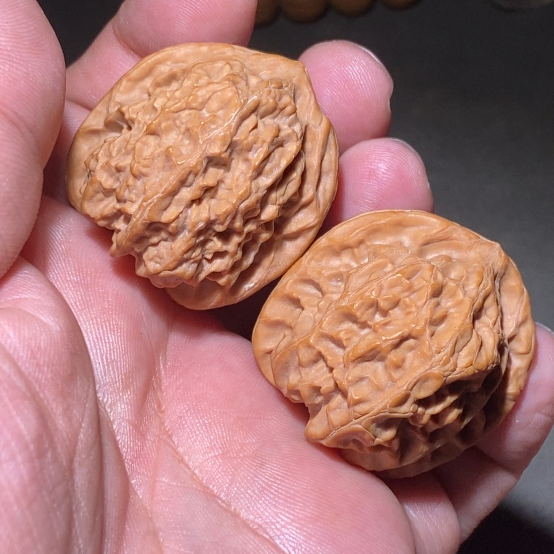 文玩核桃吊坠太行元宝