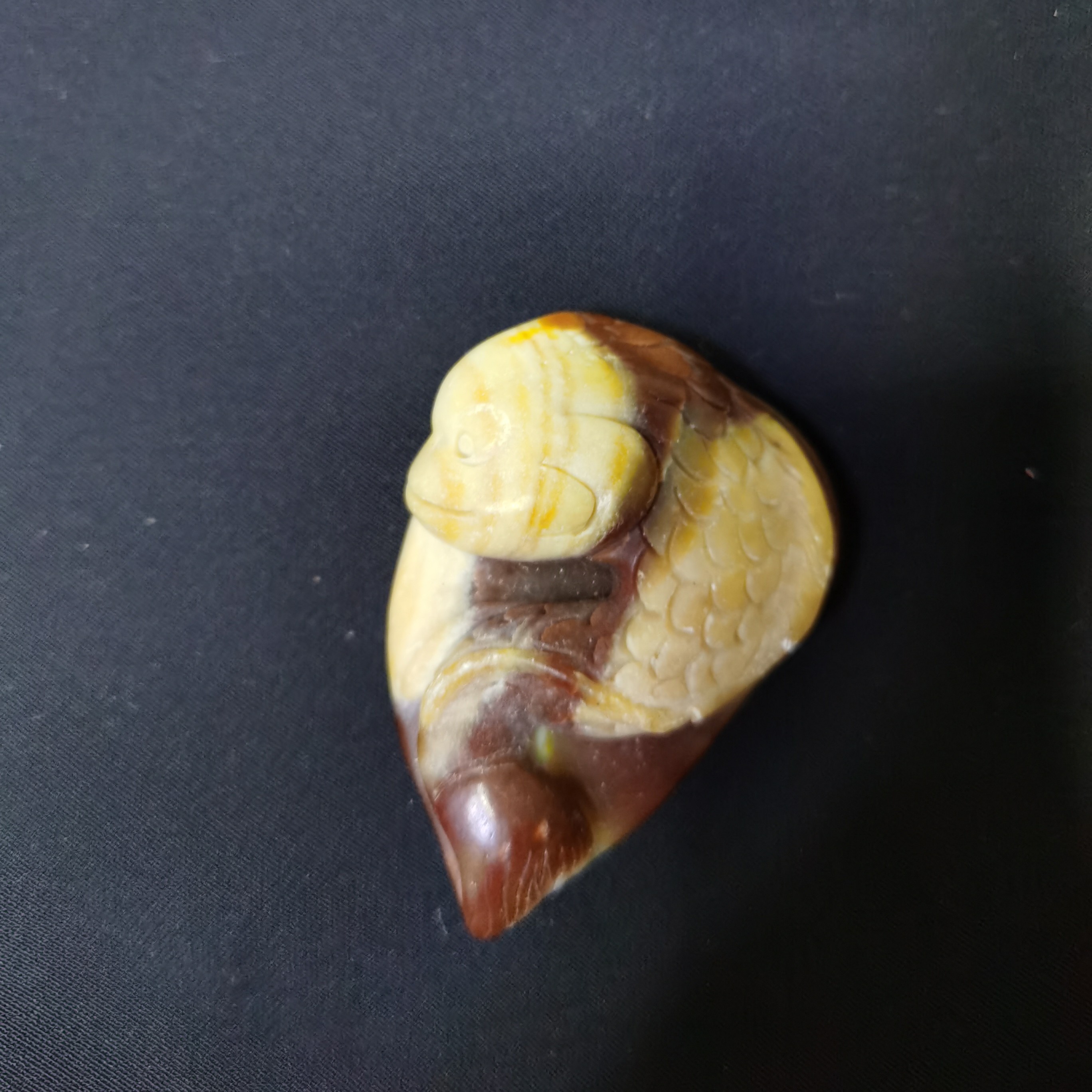 花料皮色巧雕龟寿延年密度大油性足的吊坠