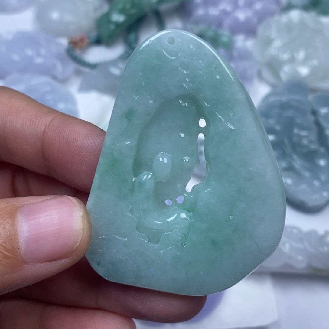 翡翠未镶嵌颈饰翡翠