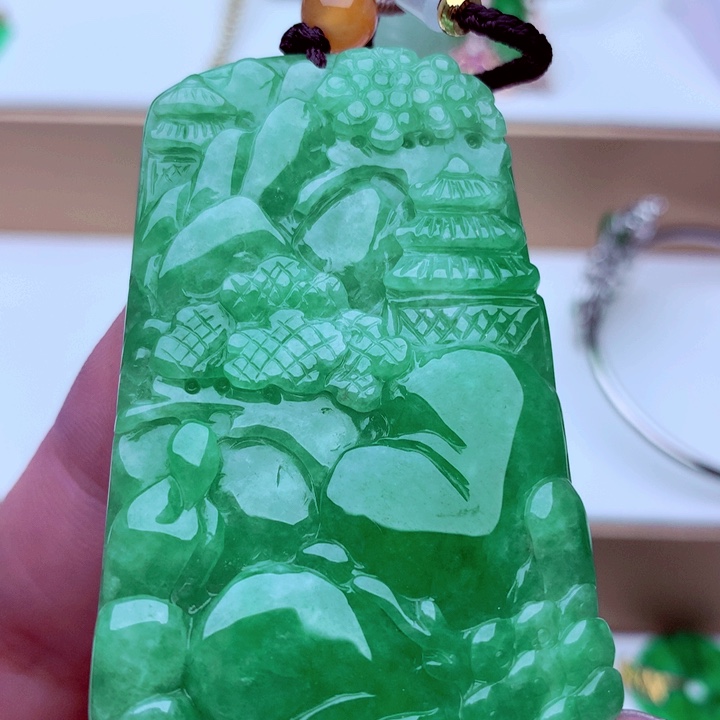 翡翠未镶嵌吊坠(不含链)