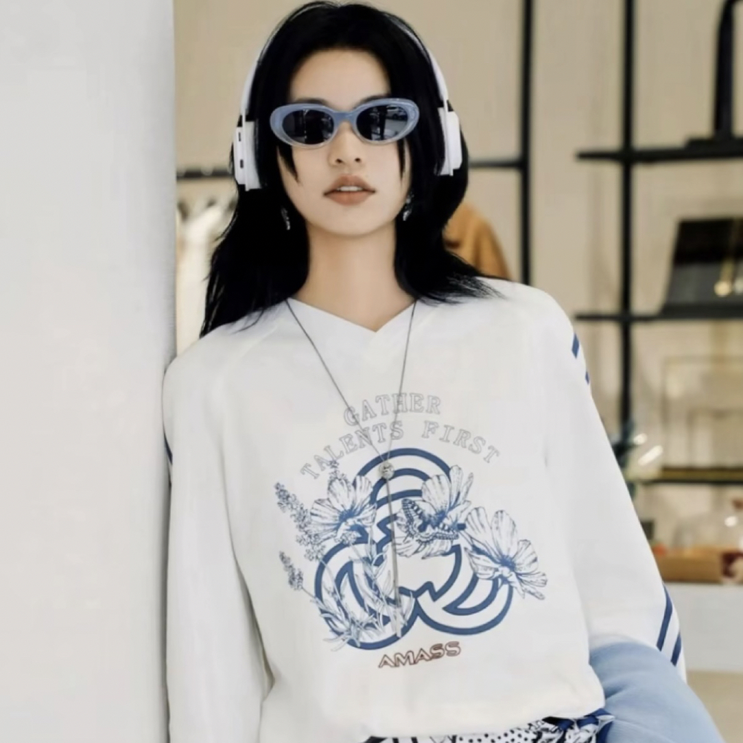 AMASS/阿玛施早秋新款时尚休舒适闲百搭松弛感V领长袖卫衣 530158