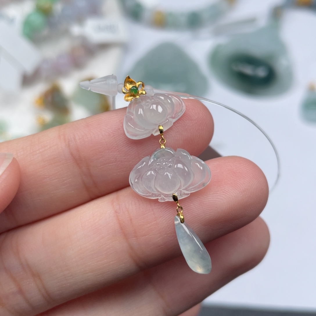 翡翠18K金镶嵌颈饰天然A货缅甸翡翠