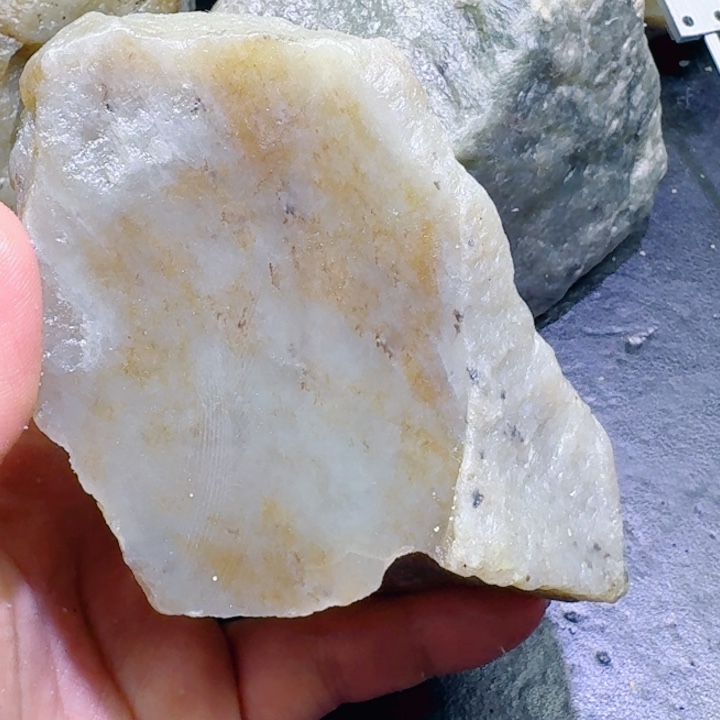 和田玉未镶嵌珠宝半成品