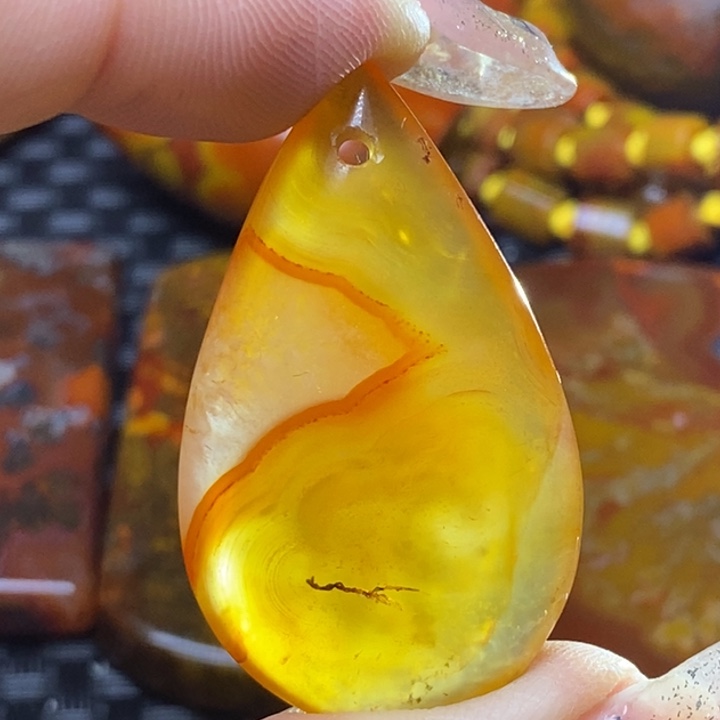 玛瑙/玉髓颈饰未镶嵌