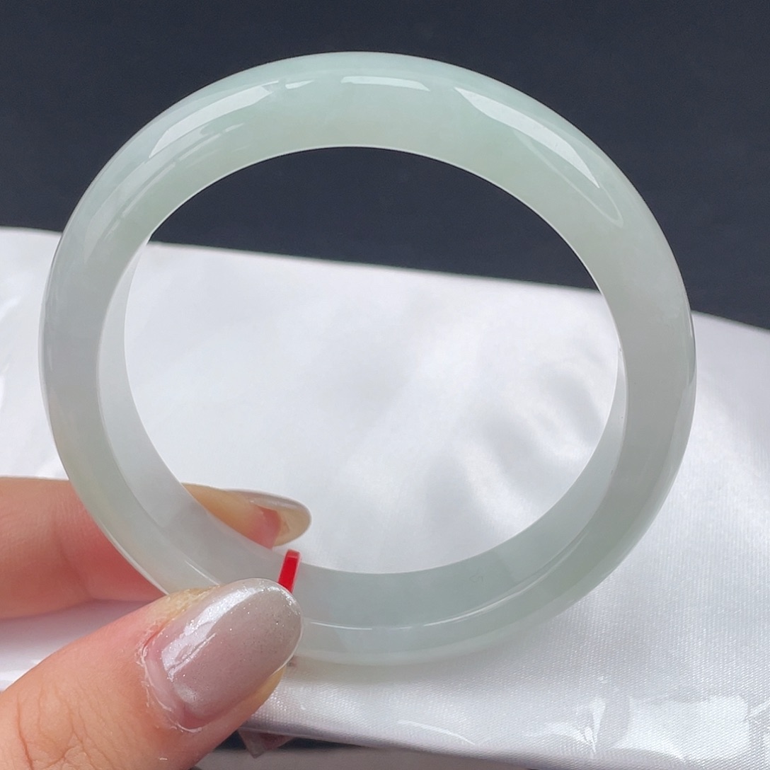 翡翠未镶嵌手镯54圈口