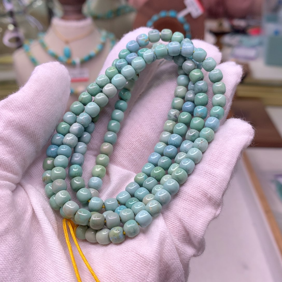 绿松石配饰未镶嵌