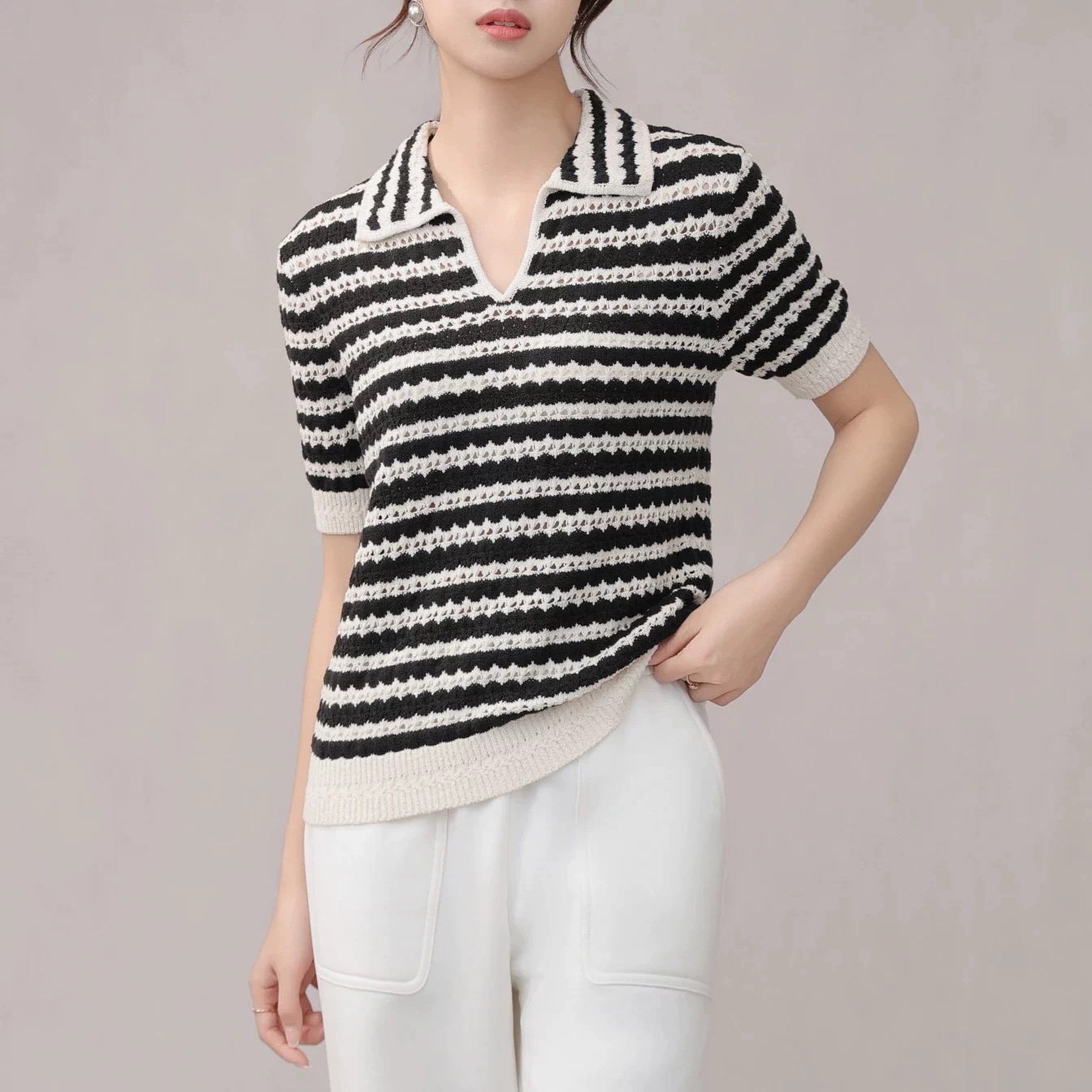 no退no换阿家夏季条纹镂空设计百搭气质通勤V领短袖针织衫女上衣
