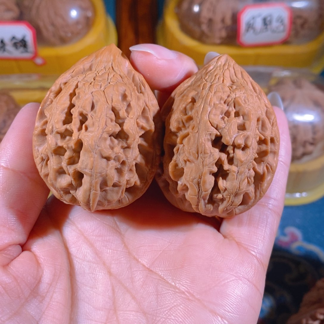 吊坠文玩核桃鸭嘴大沽石