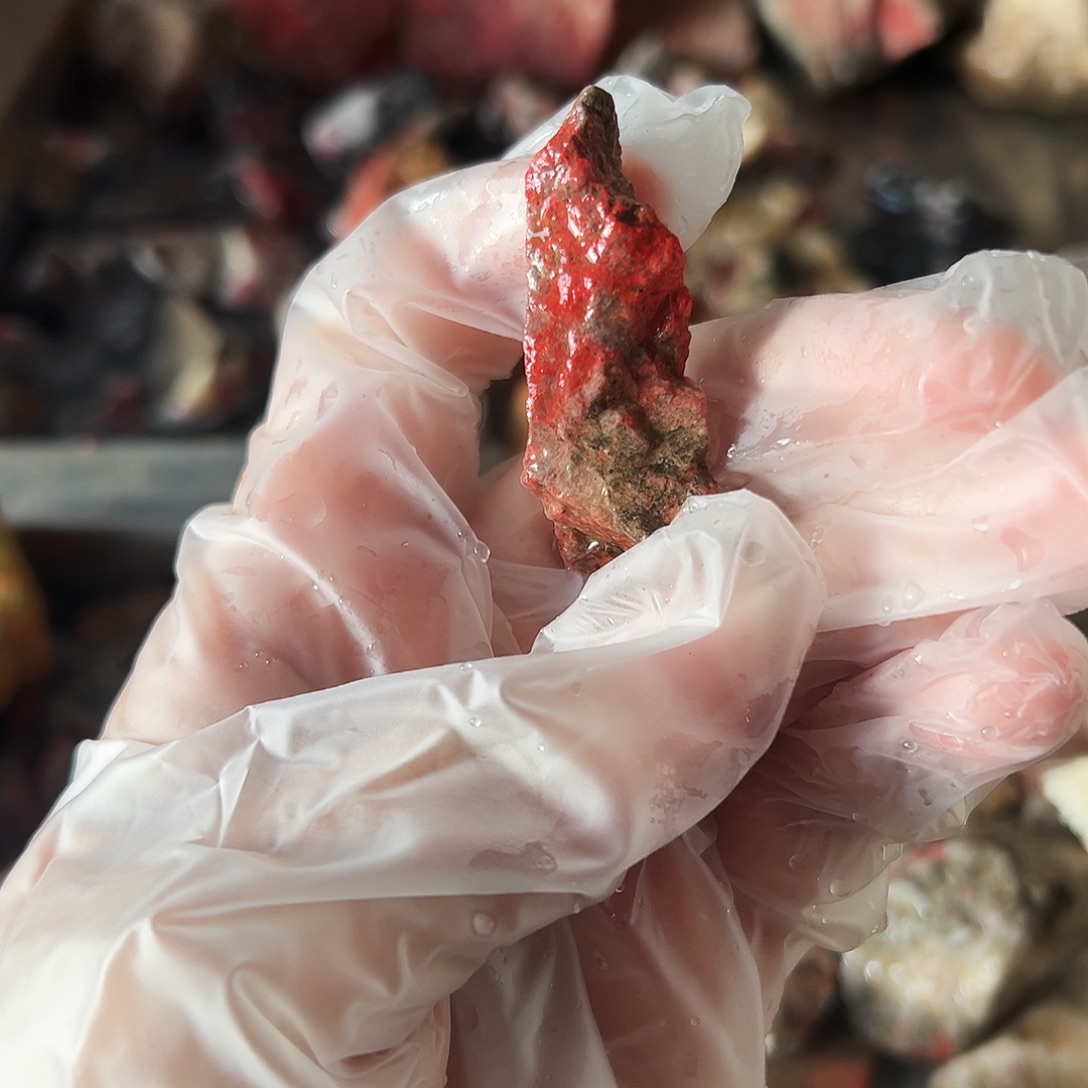 天然辰砂福利朱砂毛料