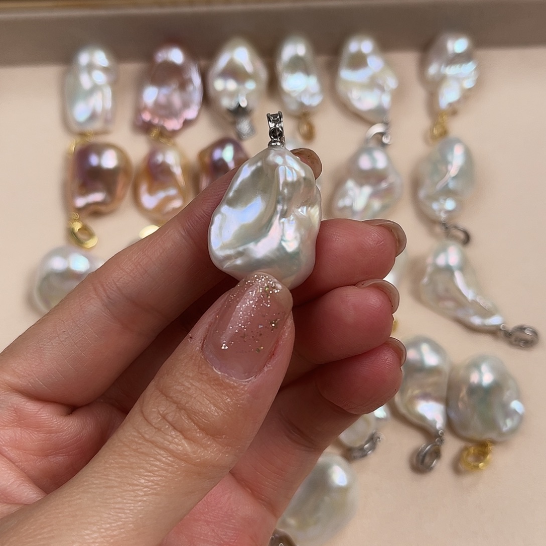 颈饰银S925镶嵌淡水珍珠