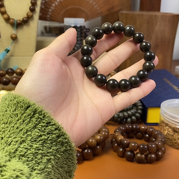 檀香木老山檀香阴沉1.2手串