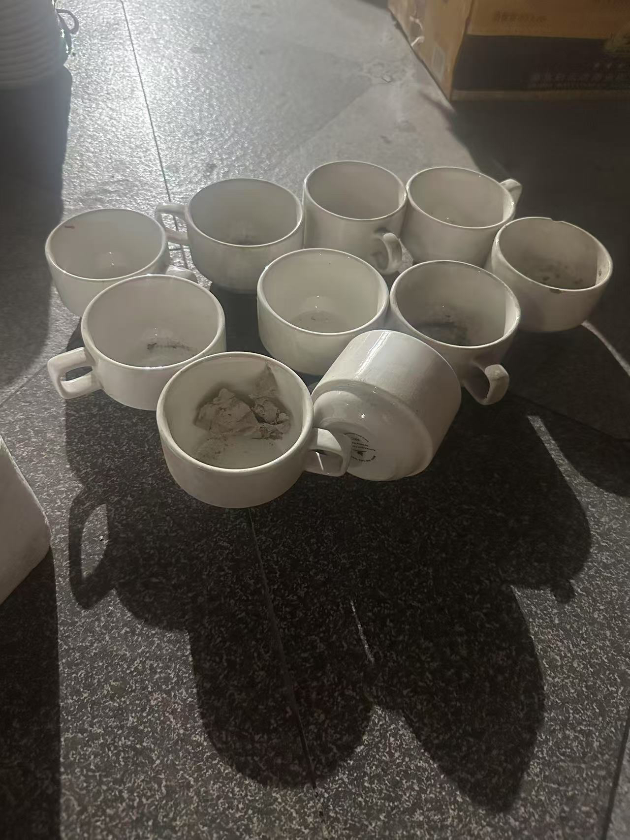 陶瓷盘子碗什么都有