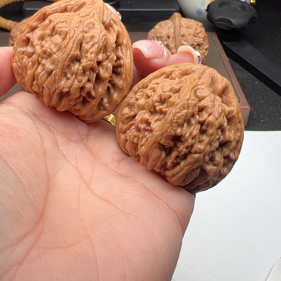 文玩核桃把件虎头王43