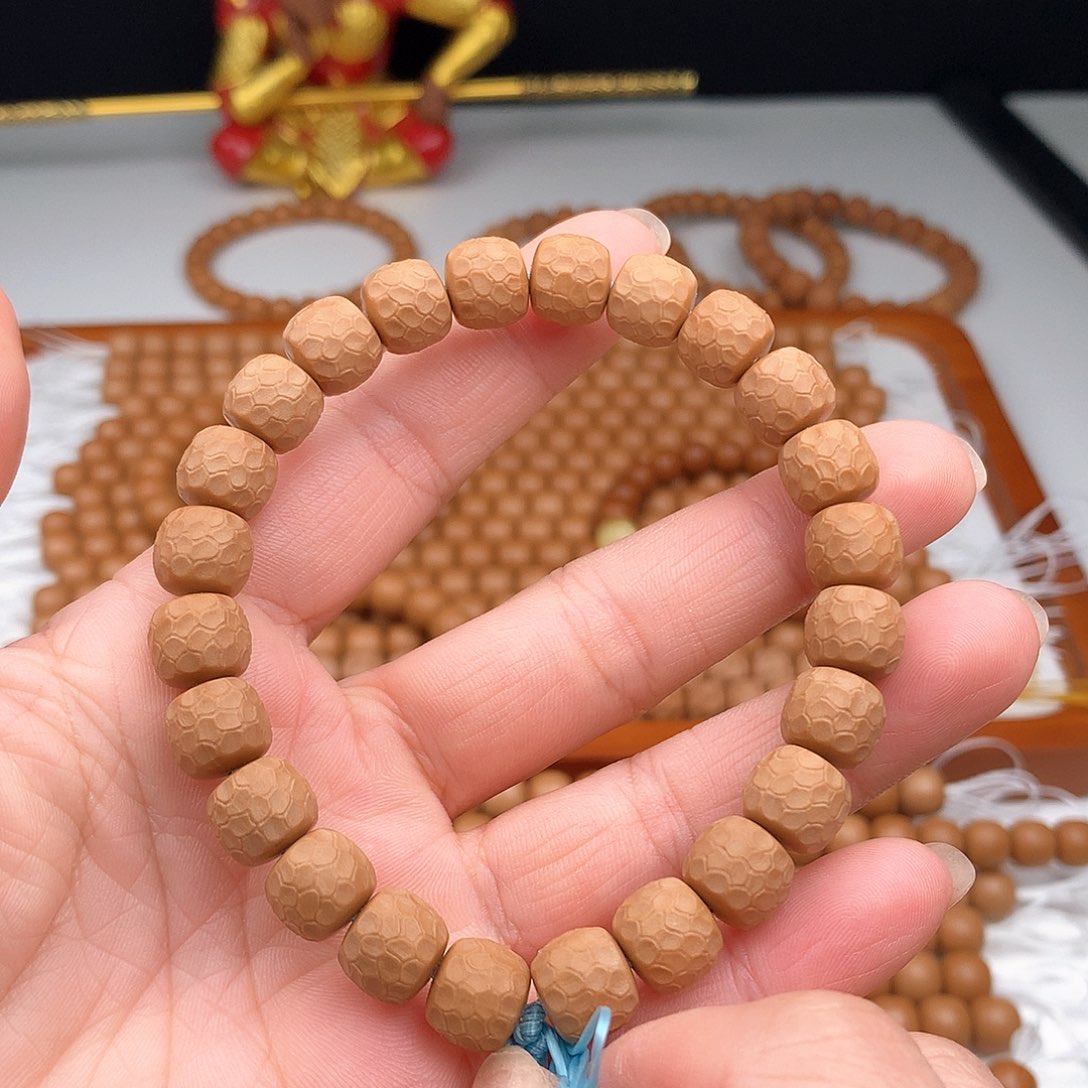 猴头核桃吊坠微瑕龙鳞