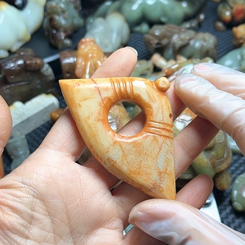 白玉菩提吊坠摆件