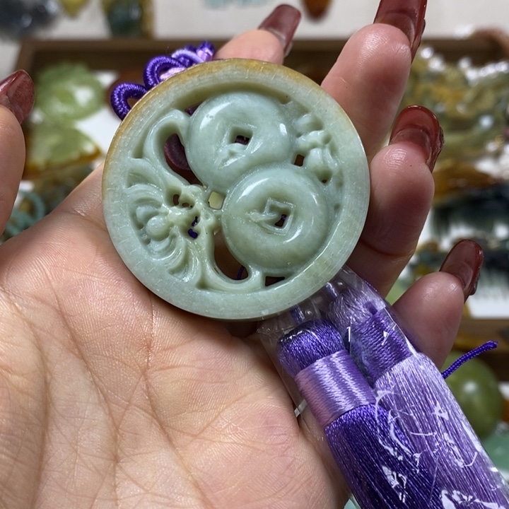 蛇纹石玉未镶嵌车挂