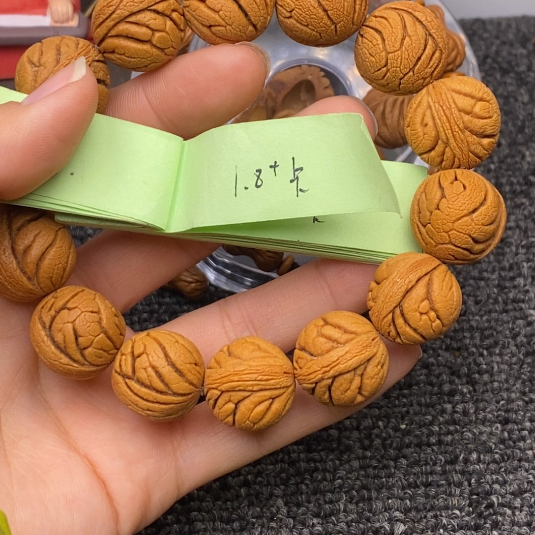 秦岭山脉龙纹桃核 14