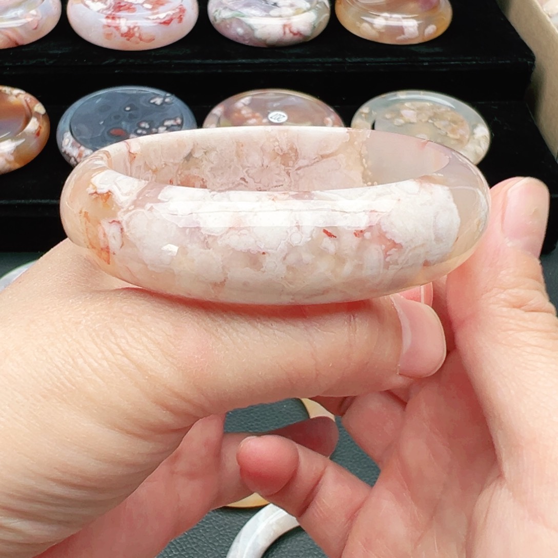 玛瑙/玉髓手镯未镶嵌别*我58