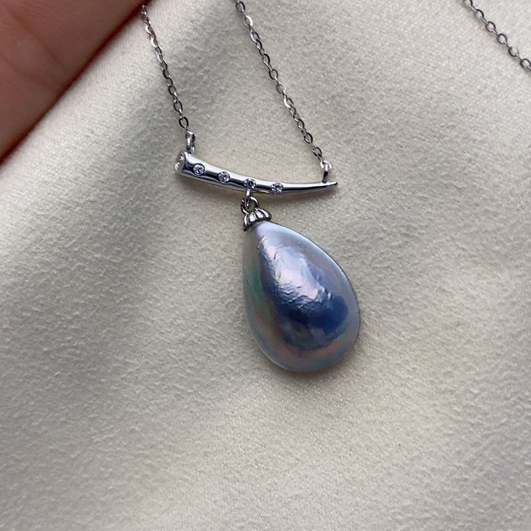 【闪购商品】银S925镶嵌拼合珍珠（马贝珠）颈饰