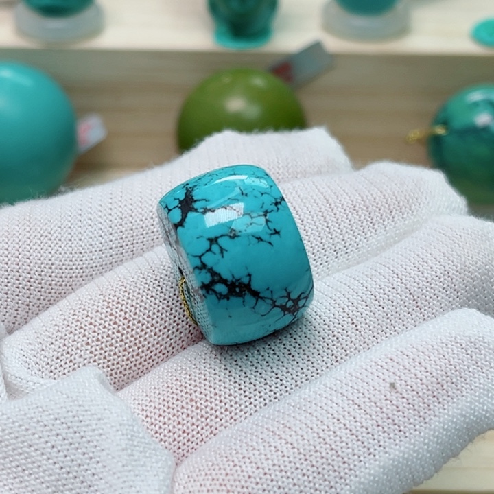 绿松石未镶嵌鼓珠铁****）