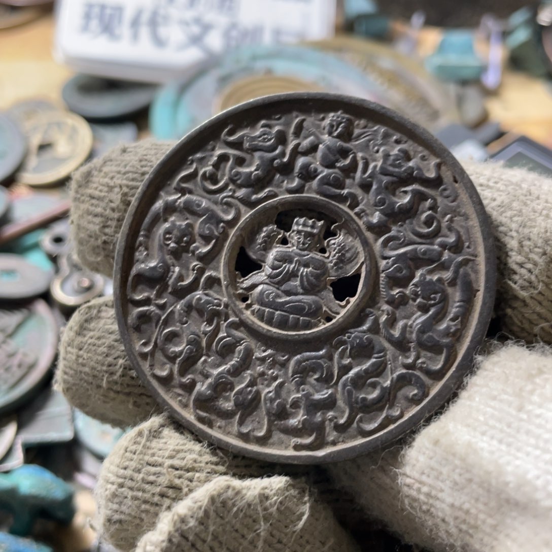 铜现代工艺品学习币