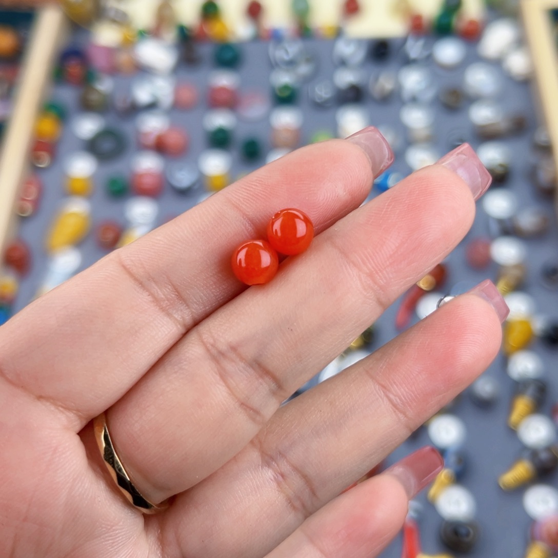 玛瑙/玉髓未镶嵌饰品五**腾